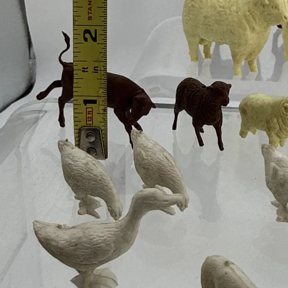 Large Lot Of 47 VINTAGE MARX 1950s FARM PLAYSET ANIMALS & Figures